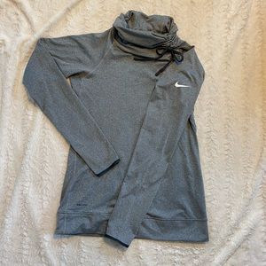 Nike pullover